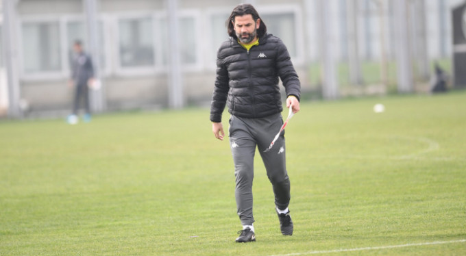 Seleznov ve Serdar Özkan görüşme odasına!