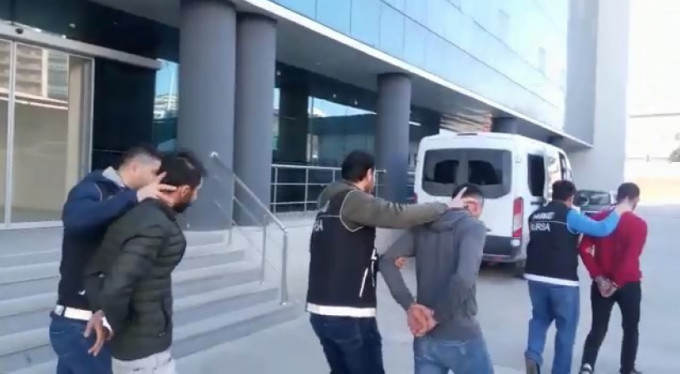 Bursa'da uyuşturucu operasyonu! 4 kişi...