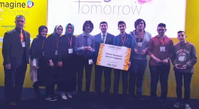 Hedef Büyükşehir'den başarı gençlerden