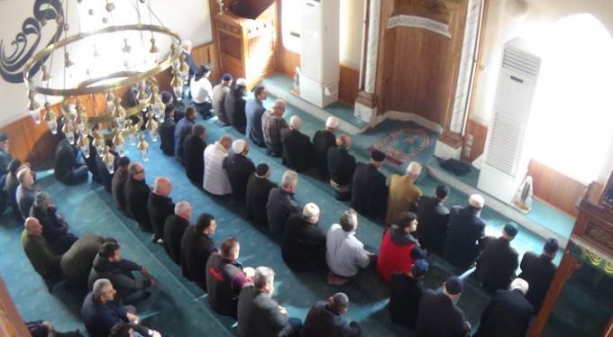 Türkiye şehitleri için tek yürek oldu