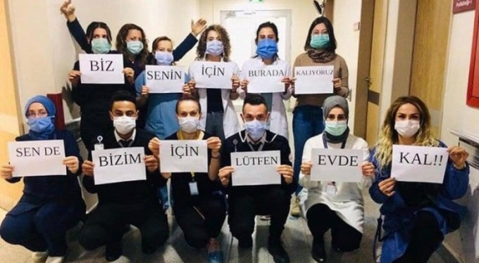 Bursalı sağlıkçılardan da mesaj var