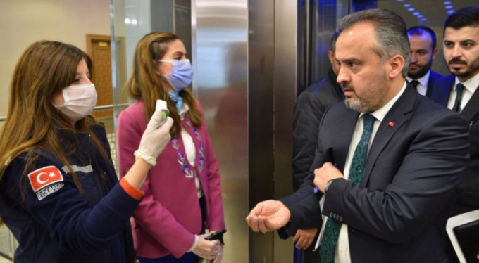 Mecliste üst düzey korona önlemi