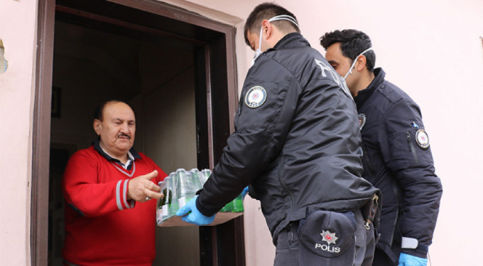 Yok artık...Yaşlı adam polisten ne istedi?