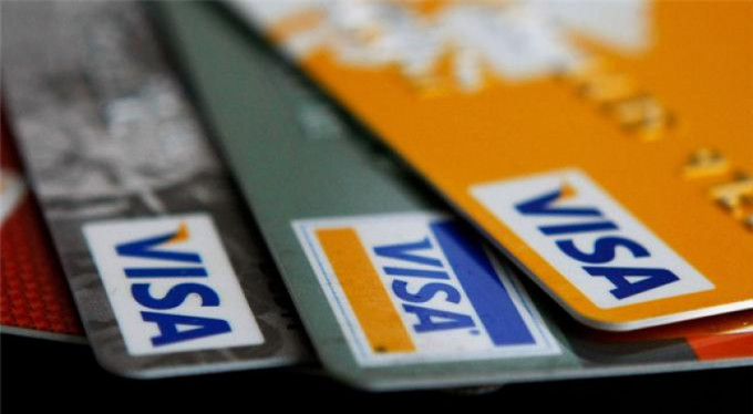 Kartı başkasına teslim eden banka yandı!