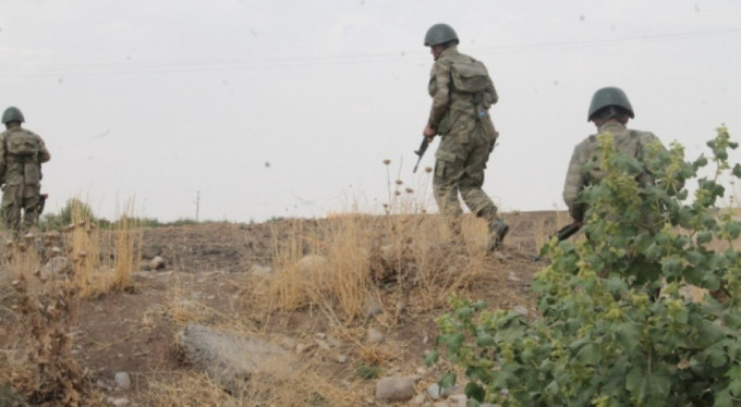 Askerlerin virüse yakalandığı iddiasına yalanlama!