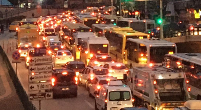 Bursa'da şaşırtan fotoğraflar! Virüse rağmen...