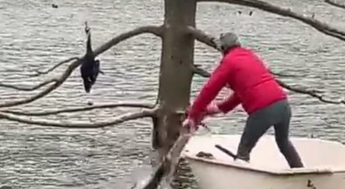 12 gün sonra evden çıktı, hayat kurtardı