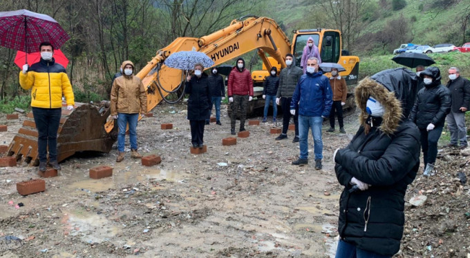 Bursa'da korona virüse rağmen eylem!