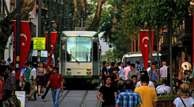 Bursa'da kaç kişi sokağa çıkamayacak?