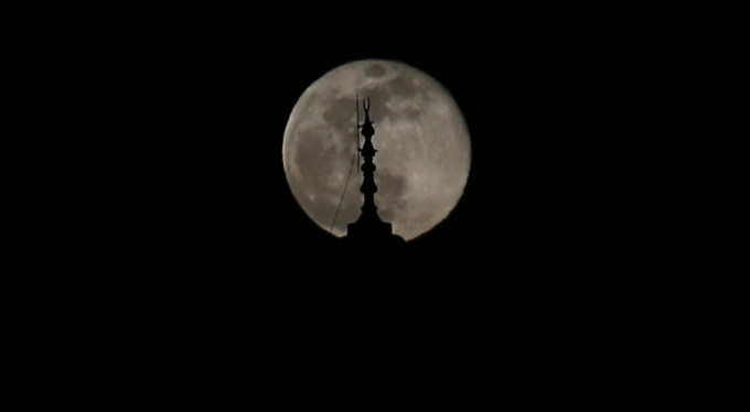 Bursa'da 'Süper Ay' böyle fotoğraflandı!