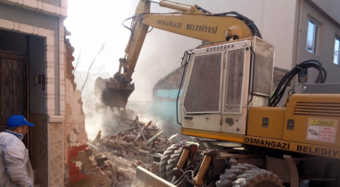 Bursa'da yıkım!