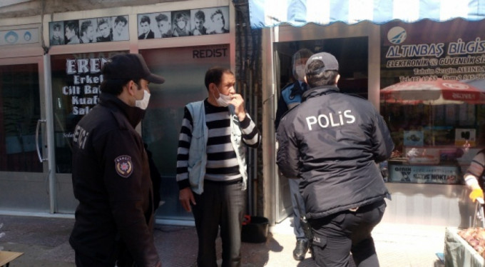 Polisle vatandaş arasında ilginç diyalog!