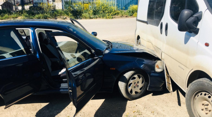 Bursa'da otomobilden cephanelik çıktı!