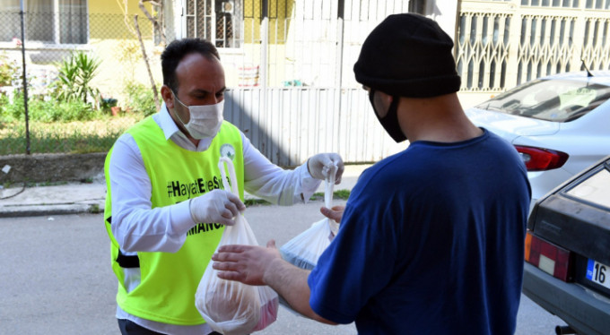 Osmangazi'den vatandaşa sıcak iftarlık