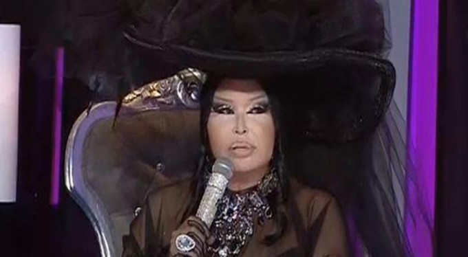 Bülent Ersoy'un annesi hayatını kaybetti