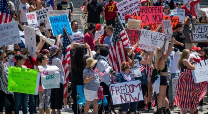 ABD'de sular durulmuyor! Protestolar...
