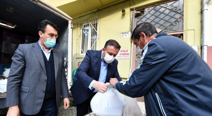 Osmangazi'de sofralar ayrı gönüller bir