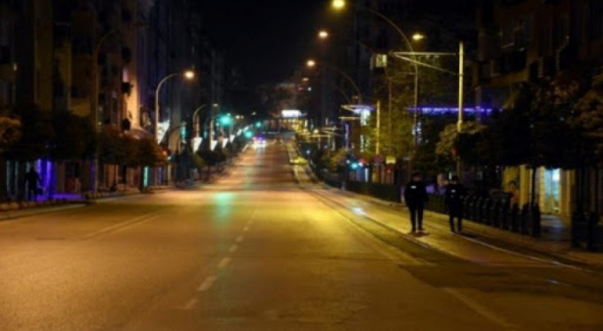 24 ilde sokağa çıkma kısıtlaması başladı!