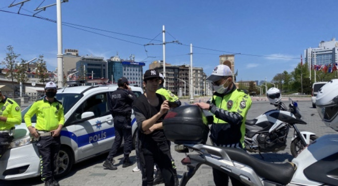 "Bana ceza işlemez ama siz yine de cezanızı yazın"