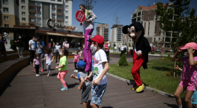 Bursa'da parklar doldu!