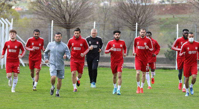 Sivasspor'a virüs testi yapılacak