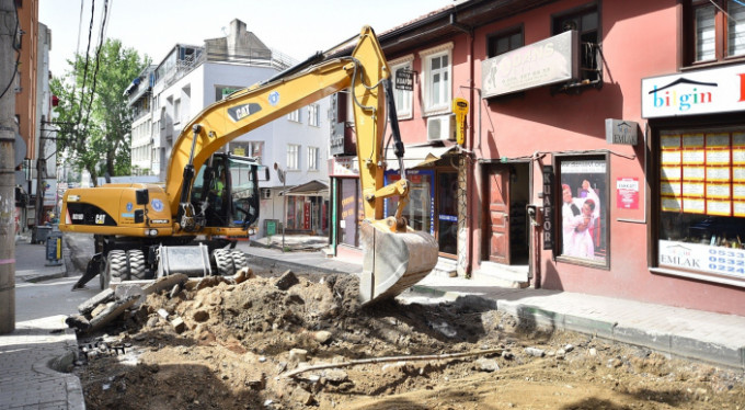 Bursalılar evinde kaldı Büyükşehir tüm şehri yeniledi