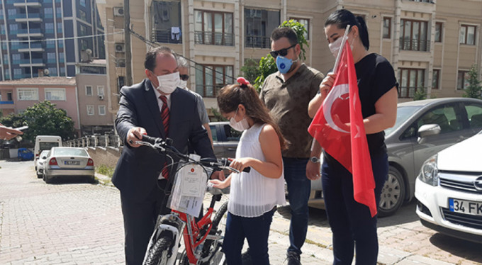 Cumhurbaşkanı Erdoğan'dan çocuklara bayram hediyesi