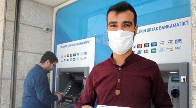 İşsiz gençten örnek davranış