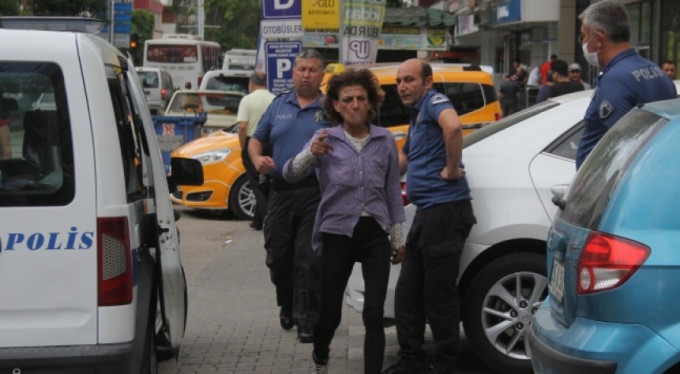 Alkollü kadın terör estirdi!