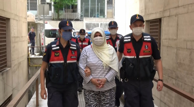 Cezaevinden çıktı, gelinlerini öldürdü!