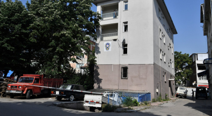 Bursa'da o karakol binası yıkılıyor