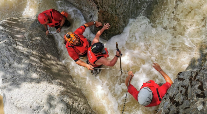 Kayıp Derya'yı arama çalışmaları yeniden başladı!
