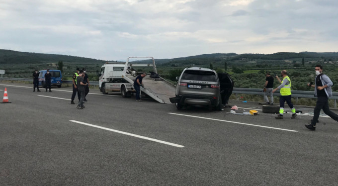 Şarkıcı Alişan kaza geçirdi!