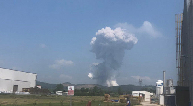 Havai fişek fabrikasında patlama!