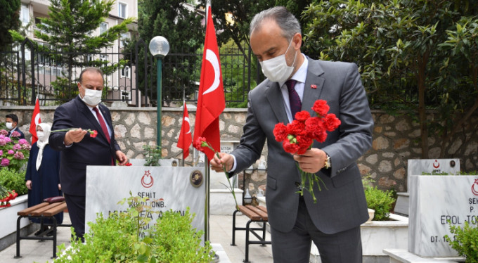 Bursa'da duygusal 15 Temmuz anması