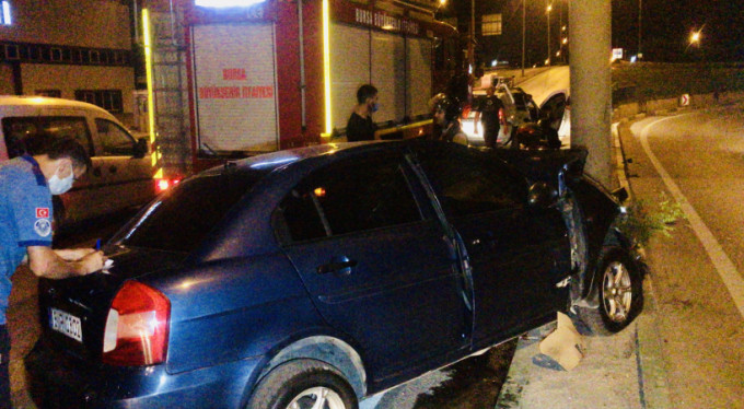 Bursa'da yüksek hız kaza getirdi!