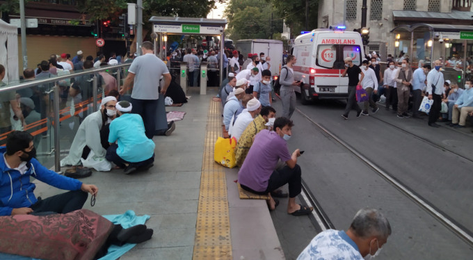 Tarihi günde Ayasofya'ya akın var!