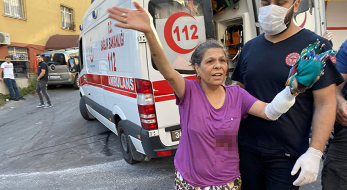 Abla kardeş arasında bıçaklı kavga!