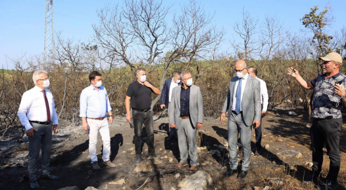 Başkan çiftliği yanan mağdur ailenin yanında