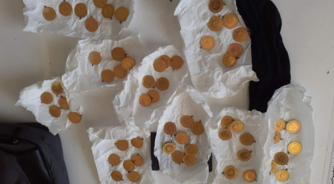 Bursa'da saklanan 60 altın bakın nereden çıktı