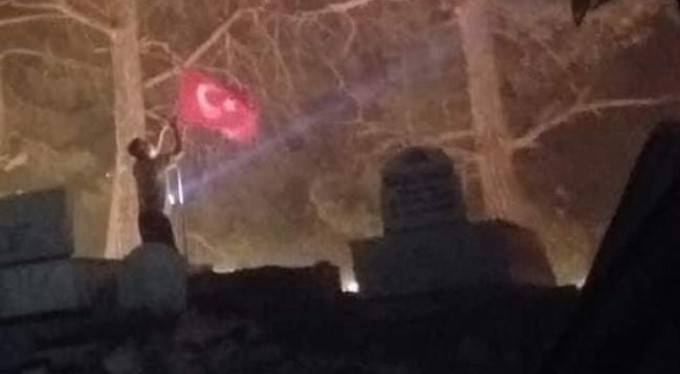 6 köy yandı ama şehidin emanetini böyle kurtardılar