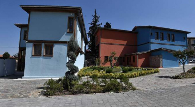 Tarihi Bursa evleri canlanıyor