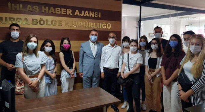 Bursa'da genç gazeteciler sahada