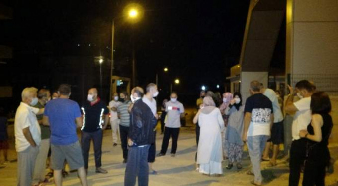 Bursa'da gece yarısı sokağa döküldüler