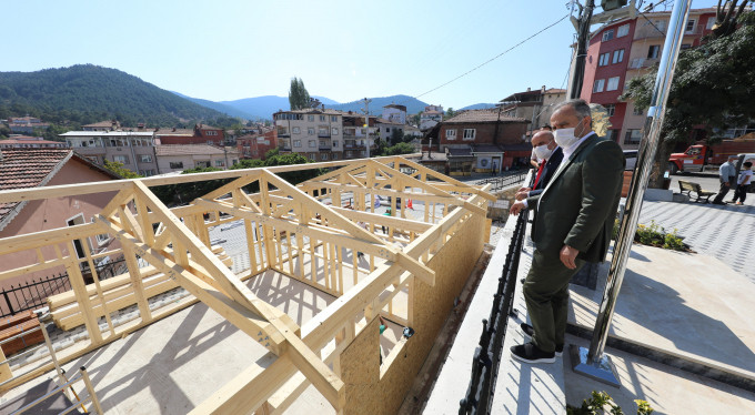 Büyükorhan Meydanı'na kavuşuyor