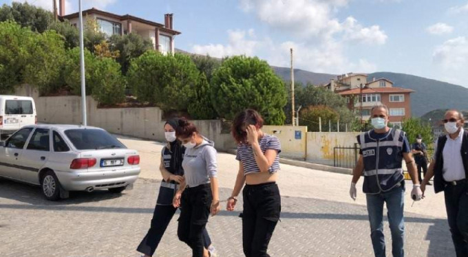 Aşk tuzaklı soyguna 5 tutuklama