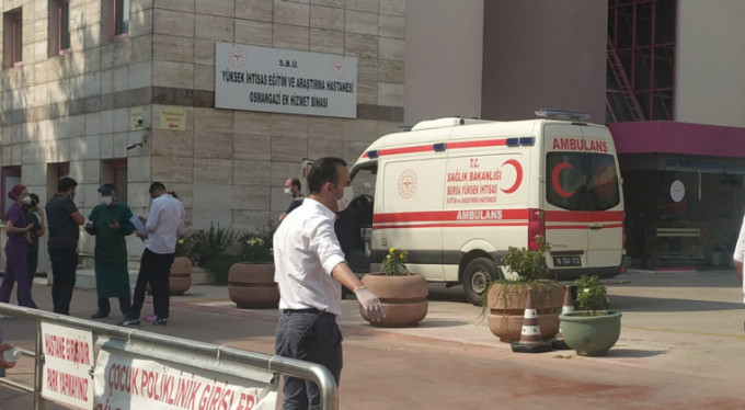 Bursa'da şok...Korona testi pozitif çıktı 4.kattan atladı