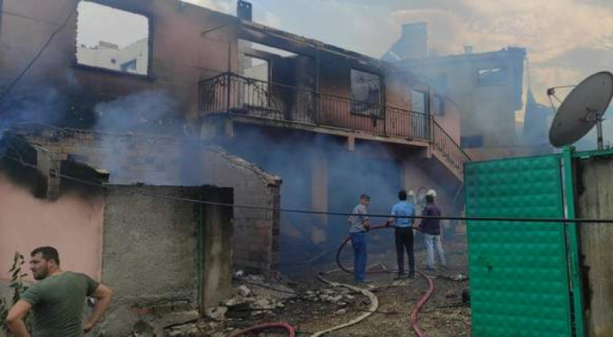 İki ev küle döndü