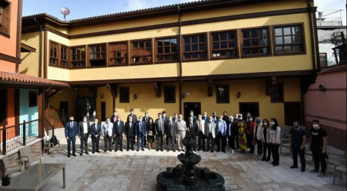 Tarihi han uluslararası köprü olacak