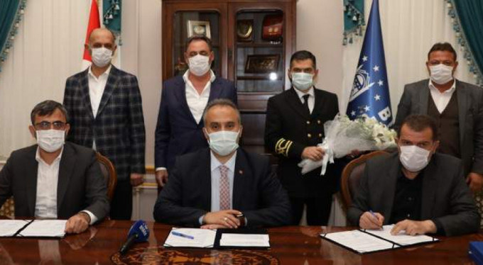 Bursa'da imzalar atıldı